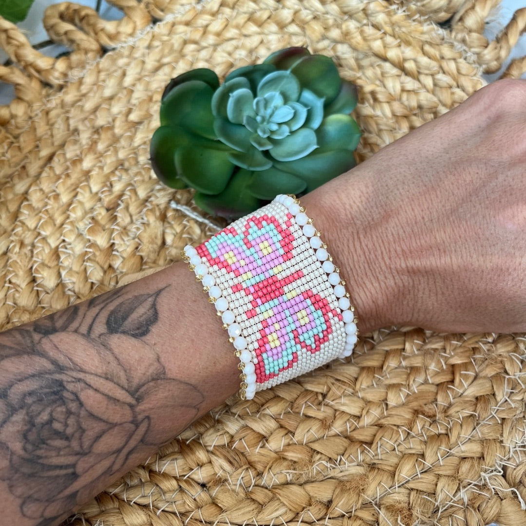 Beautiful Bracelet: Adjustable, Waterproof, Various Designs and Colors