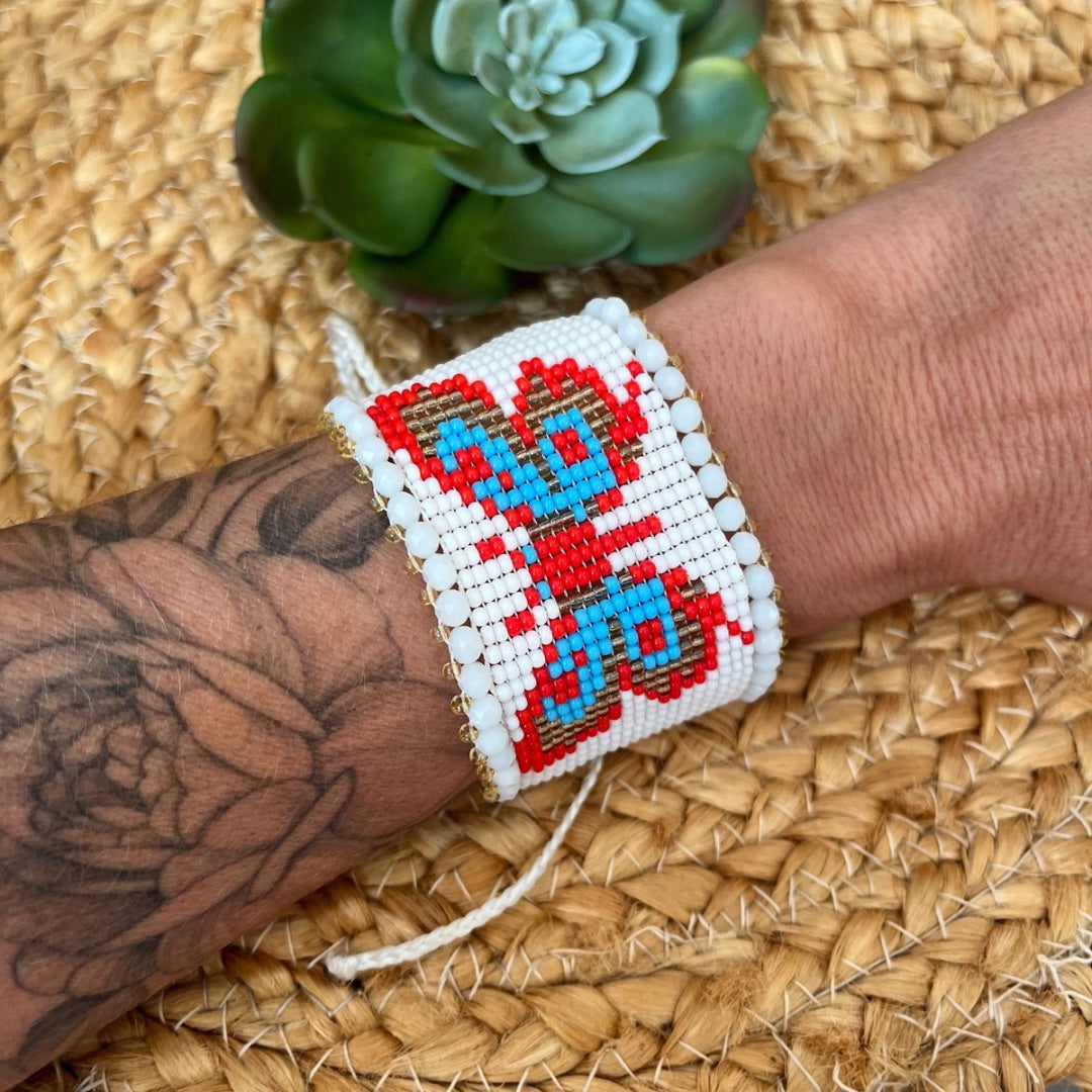 Beautiful Bracelet: Adjustable, Waterproof, Various Designs and Colors