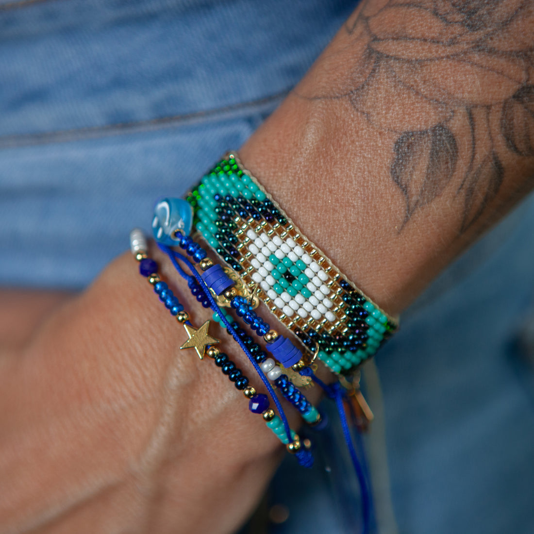 With a stunning array of colors and crafted with durable materials, these handmade bracelets are the perfect way to accessorize for any event. The adjustable design ensures a comfortable fit, and they are even waterproof for added convenience.